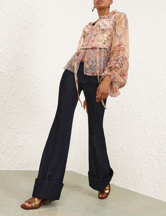 Blouse à cordons Rebellion à motif floral assemblé en ligne Blouse à cordons Rebellion à motif floral assemblé en ligne