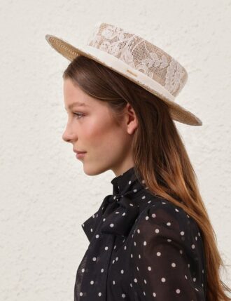 Canotier en dentelle ivoire en ligne