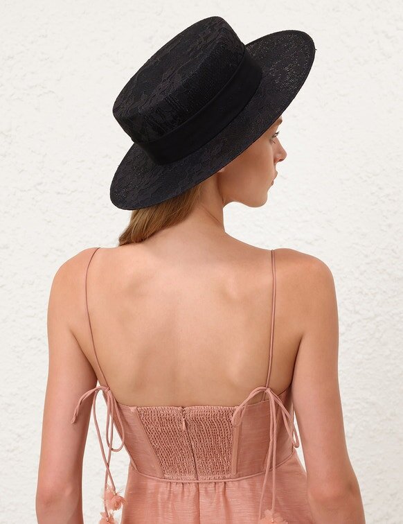 Canotier en dentelle noir en ligne Canotier en dentelle noir en ligne