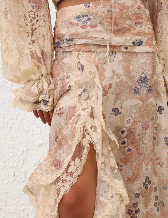 Jupe longue en dentelle Rebellion à motif floral crème en ligne Jupe longue en dentelle Rebellion à motif floral crème en ligne