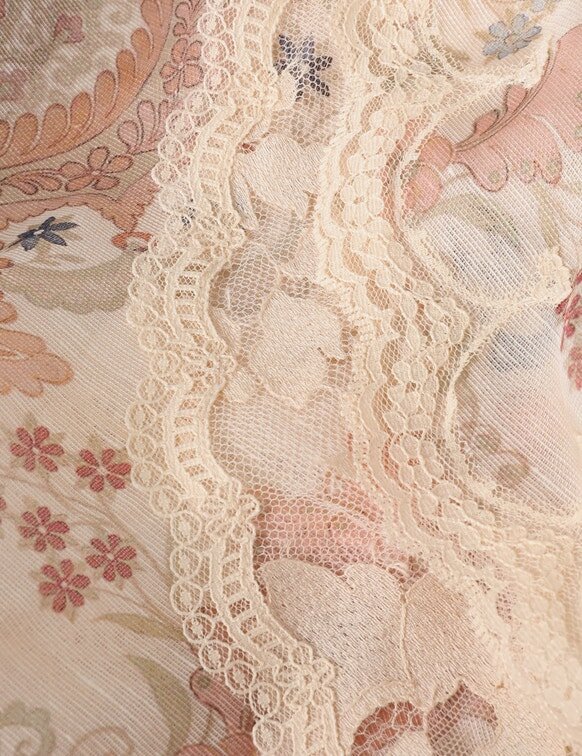 Jupe longue en dentelle Rebellion à motif floral crème en ligne Jupe longue en dentelle Rebellion à motif floral crème en ligne