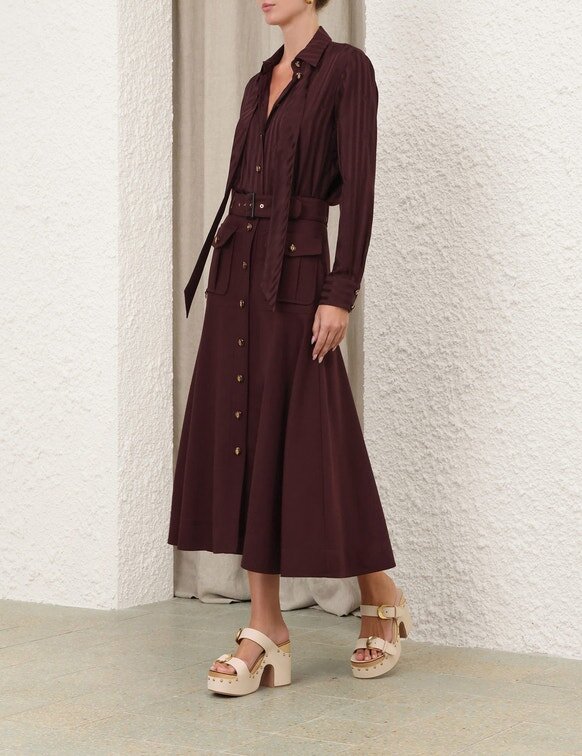 Jupe midi en laine Luna couleur acajou en ligne Jupe midi en laine Luna couleur acajou en ligne