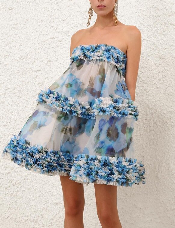 Mini-robe à volants Alchemy, bleu coquelicot, en ligne Mini-robe à volants Alchemy, bleu coquelicot, en ligne