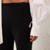 Pantalon évasé en sergé Rebellion noir en ligne Pantalon évasé en sergé Rebellion noir en ligne