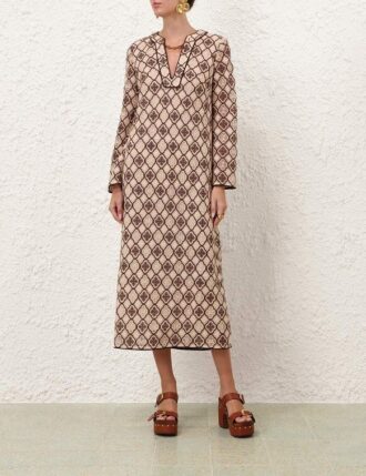 Robe mi-longue Luna en guipure couleur chocolat crème en ligne