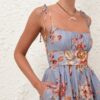 Robe midi à bretelles Patience, couleur crème/rose jaune, en ligne Robe midi à bretelles Patience, couleur crème/rose jaune, en ligne